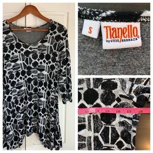 Tianello Asbury Tunic Women's Small Black‎ White Contemporary Lagenlook Artsy
